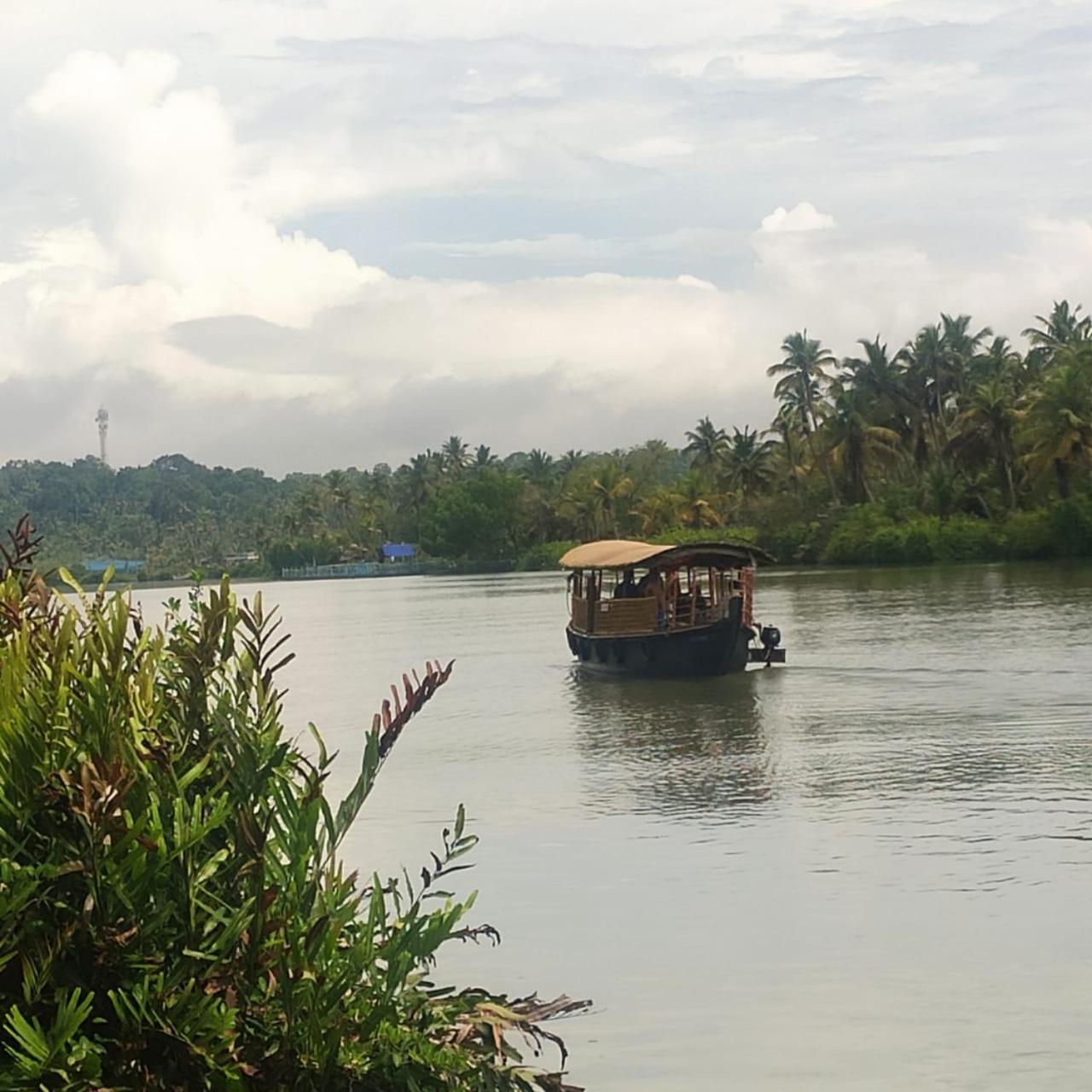 Munroe Inn Homestay Kollam Dış mekan fotoğraf