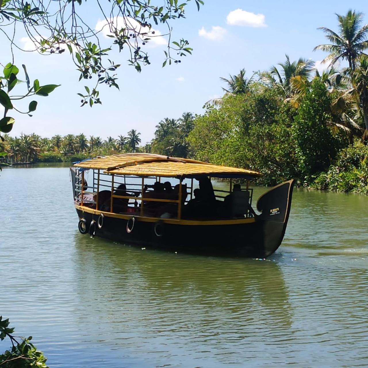 Munroe Inn Homestay Kollam Dış mekan fotoğraf